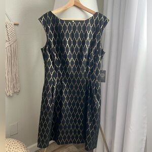NWT Vince Camuto Black Gold Cocktail Holiday Dress Size 14